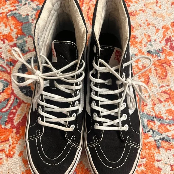 Vans Classic Black and White Skate Shoes platform. EUC. Some marks from use - Picture 2 of 9